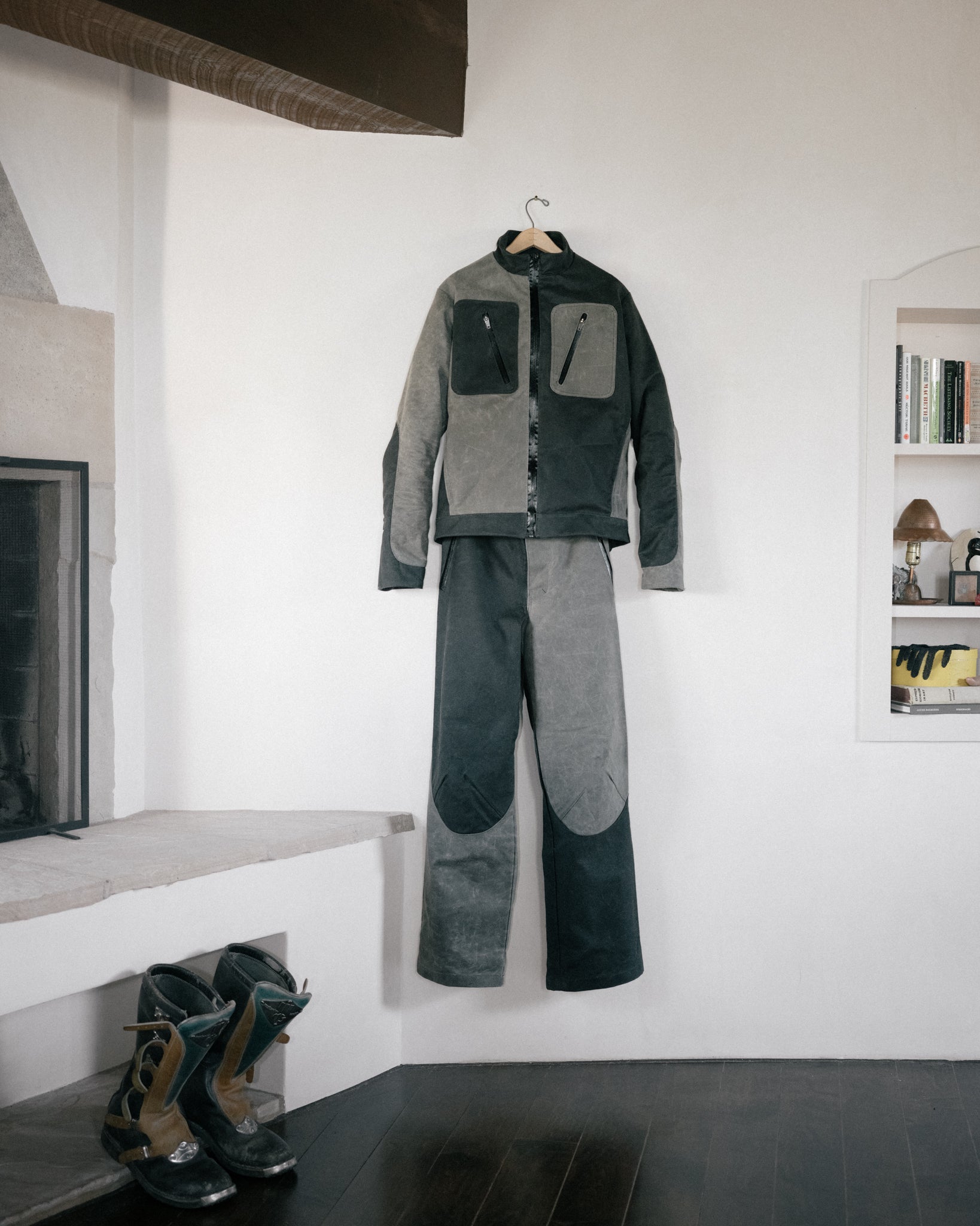 MERONOMY – GROUND COVER